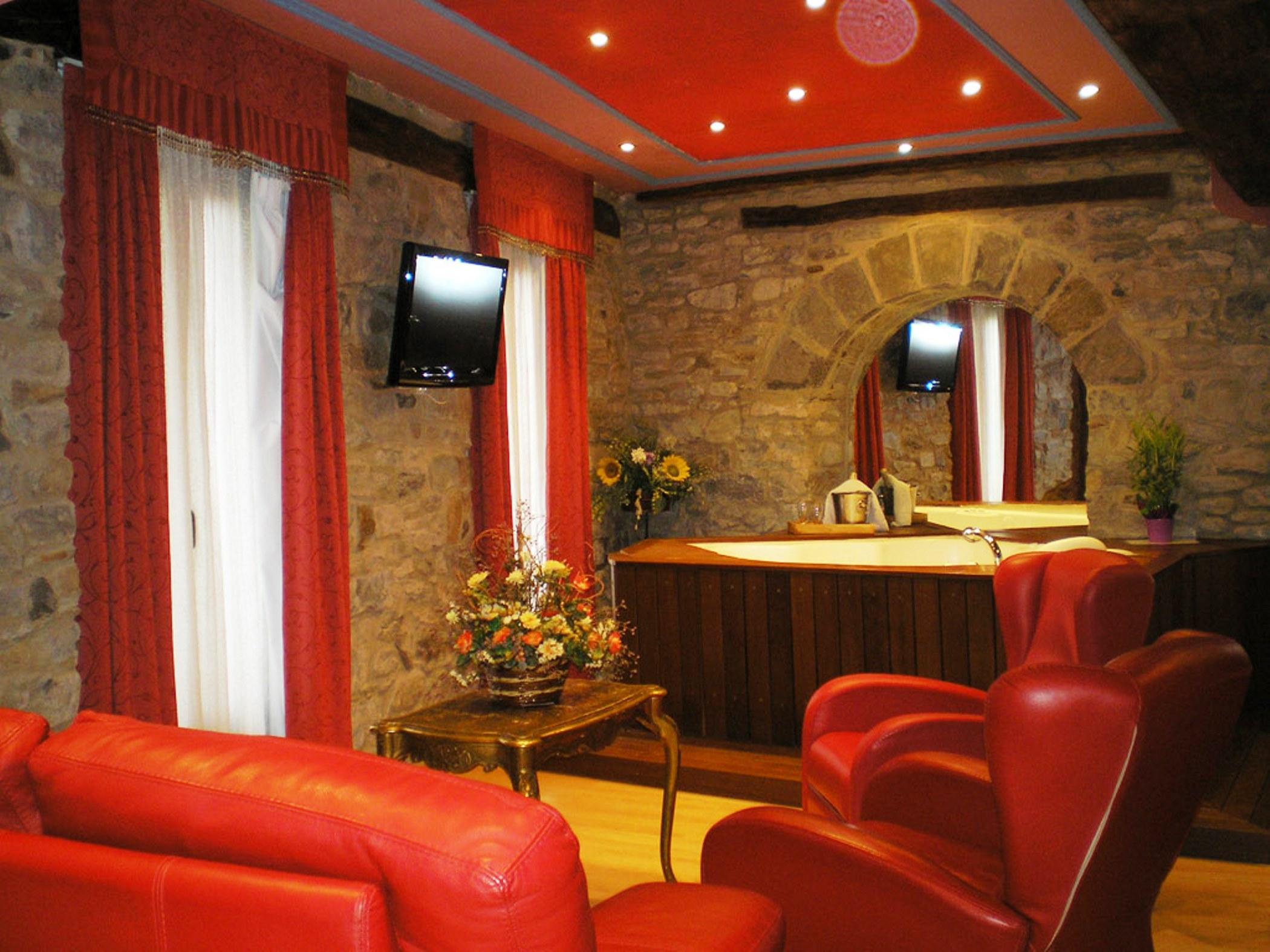 Hotel Mur Хака Екстериор снимка