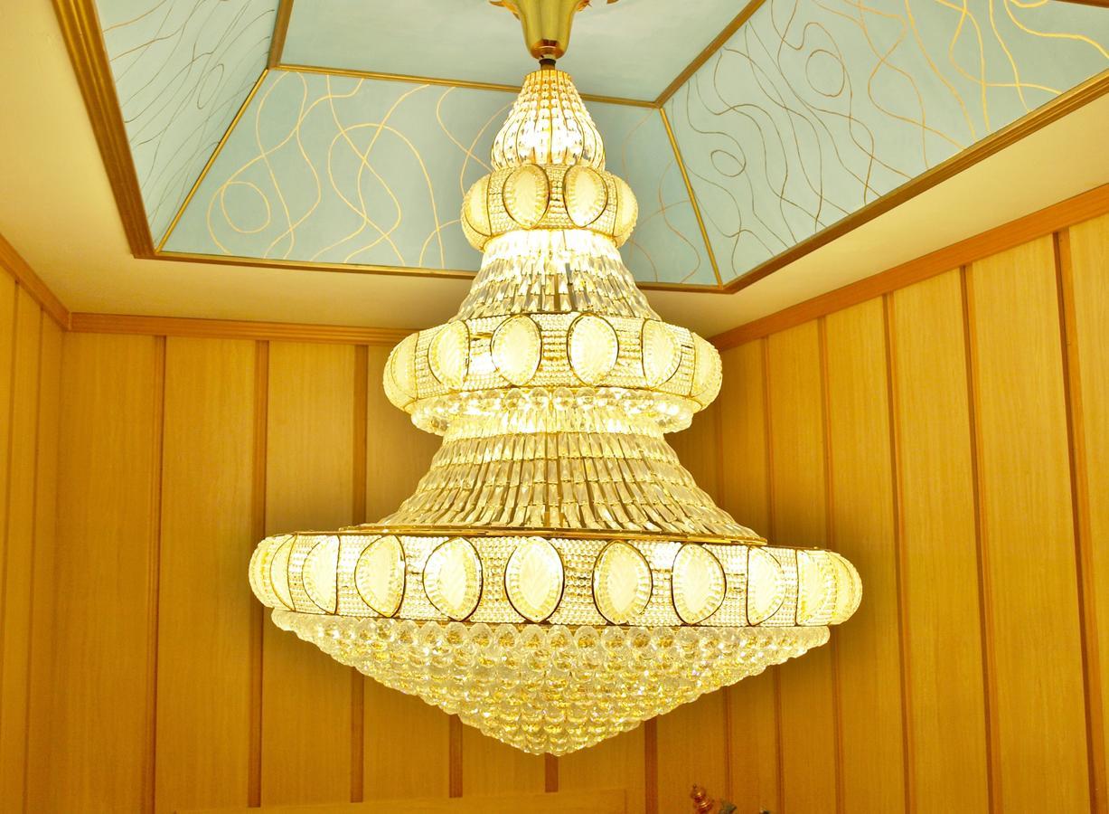 Hotel Mur Хака Екстериор снимка