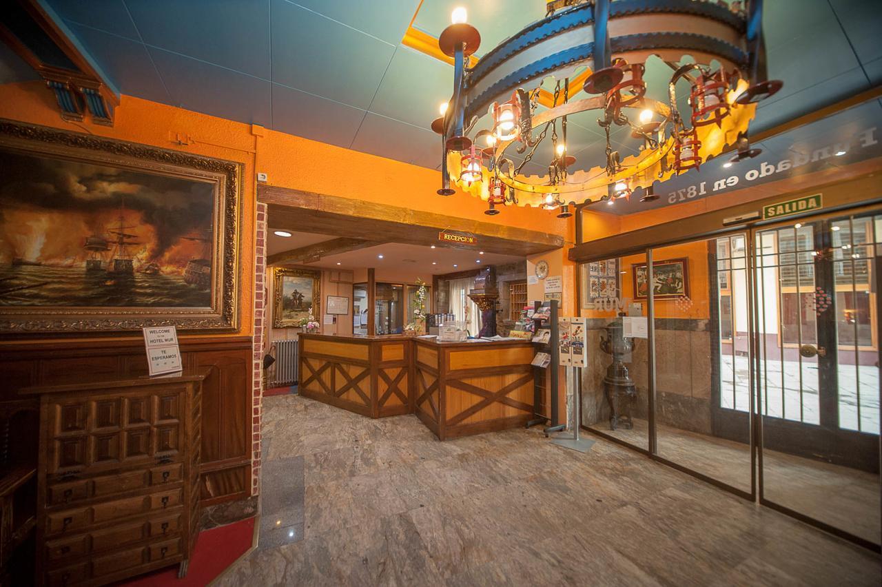 Hotel Mur Хака Екстериор снимка