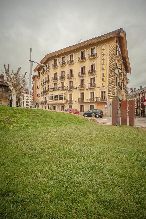 Hotel Mur Хака Екстериор снимка